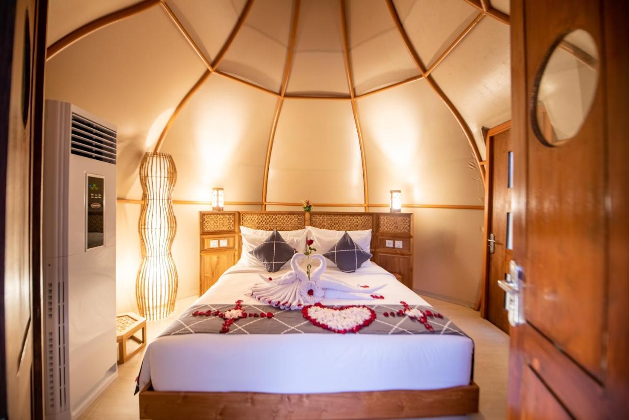 Luxury tent Triyana And Glamping *